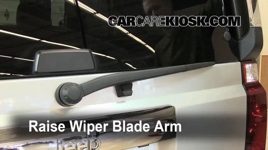 2008 Jeep Commander Limited 5.7L V8 Windshield Wiper Blade (Rear)